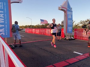FIRST RUNNER CROSSES FINISH LINE! 🏃🏼‍♂️ Jeremy Richardson, 32, of Trinity has just completed the Skyway 10K in 34 minutes and 58.87 seconds! Congrats, Jeremy! 👏 | 10 Tampa Bay