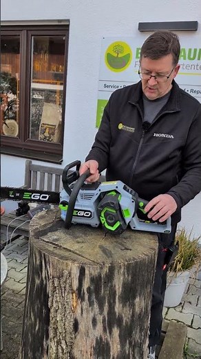 EGO Power+ Cordless Chainsaw CS1810E - 45 cm with 22m/s cutting speed!