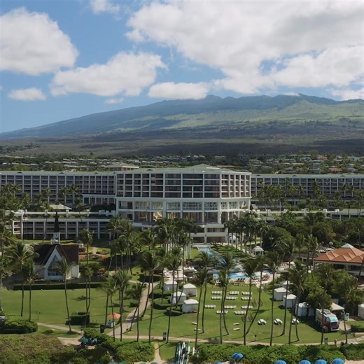 Escape to Grand Wailea on Maui. Breathtaking views. Exquisite accommodations. The acclaimed Kilolani Spa, and best-in-class culinary offerings. | Grand Wailea Maui, A Waldorf Astoria Resort