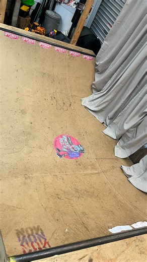 Hair by Tommy J on Instagram: "That’s right,the mini ramp has served it purpose, if you want a free mini ramp it disassembles into 3 pieces"