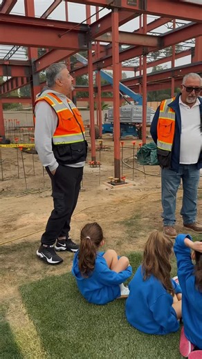 Our first graders had an awesome day exploring how things are built! 👷‍♀️🚧 Since our school is under construction, we took them on a special in-house field trip to check out the site. They got to see the big machines, the building materials, and how everything comes together to make their future classrooms! 🏫✨ This tied perfectly into their English lesson, where they’ve been reading stories about how homes are built. The kids were so curious, amazed, and full of questions — future engineers i