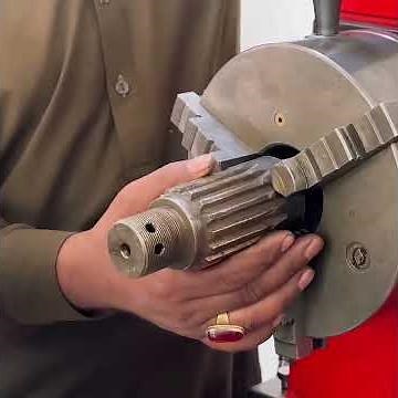 Machinist Trick: Rebuilding Worn Wheel Axle Threads Using Pinion Shaft & Lathe