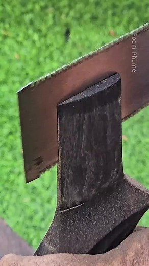 Crafting a Beautiful Short Handle Axe from Marit Wood