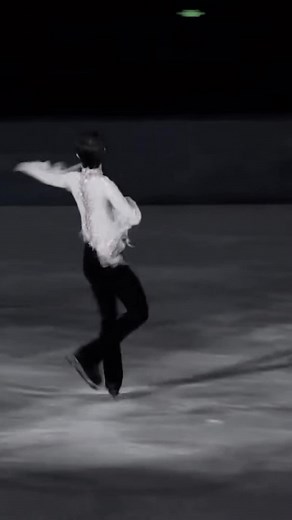 He’s so beautiful😍❤️ #foryou #yuzuruhanyu #foryoupage #yuzuru #yuzuruhanyuedit #ice #iceskating #beautiful #love