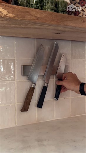 We live for easy storage hacks! This magnetic rack clears the clutter and keeps everything just where you need it 👏 Click here to buy: https://hg.tv/4a0E1St (We may make 💰 from these links!) | HGTV