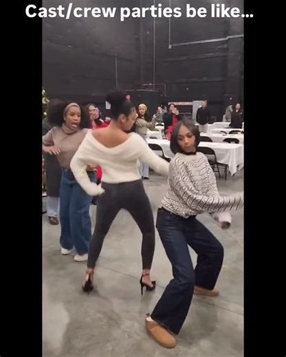 Sincerely, Daphnee 🇭🇹 on Instagram: "This is why I’m only allowed out the house once a month🤷🏽‍♀️ but lest we not forget, the 305 raised me 🌴💃 #MiamiInMyBones #BeyondTheGatesCBS #HolidayParty"