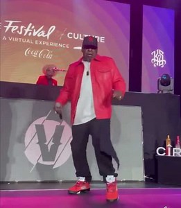 59K views · 1.1K reactions | Can't nobody get down like Mr. Bobby Brown! #VERZUZ  | We Love The 90s - Urban Music | Facebook