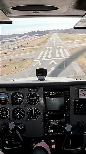 Flight Training Cessna 172 Landing #aviation #flying #privatepilot #flighttraining #cessna172