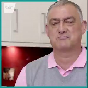 3.7K views · 11 reactions | Gydag Ewro 2020 ar y gorwel, Malcolm Allen, Nicky John ac Owain Fôn Williams sy’n paratoi tri chwrs a siarad pêl-droed! ⚽️ With #Euro2020 on the horizon, Malcolm Allen, Nicky John and Owain Fôn Williams serve up the football talk... and the food! ⚽️ | S4C | Facebook