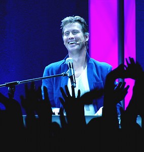 3.7K views · 350 reactions | Here's how singers use this unique...