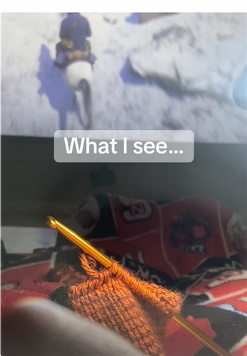 Listen I have goblin posture when I crochet so I gotta do what I gotta do. #crochet #tunisiancrochet