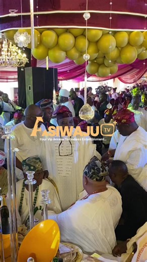 Happy Birthday to: HRM Oba Abdul-Rasaq Adesina Adenugba 🎉 🥂 Okokodana Meji II, EKUN Erigba Ebumawe of Ago-Iwoye May this New Year bring forth your Heart Desires ALAYELUWA Happy 70th Birthday Sir!!! (Igba Odun, Odun kan ni o) 📍 Aafin Ebumawe Ago-Iwoye Ogun State Cc: @princeadenugba @officialellamo @adedeji.adenugba @skanye_