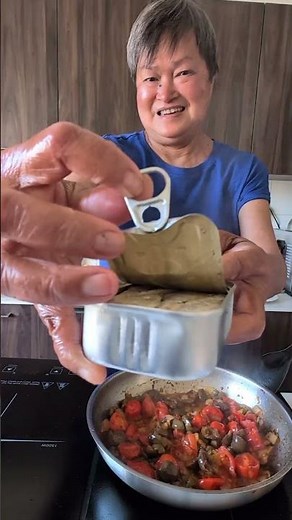 This is how sardines should taste #mediterranean #homecooking #sardinerecipe