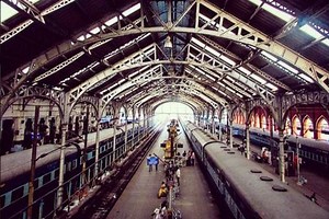 Railways to install bar-coded flap gates at stations