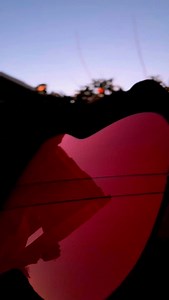 117K views · 748 reactions | How to play red Spanish wooden guitar fingerstyle rhythmic song scratching pattern musical performance spanish rolling tutorial #guitarist #guitarplayer #guitarsolo #guitar #tuto #tutorial #strumming #guitarra #flamenco #ritmo #rhythm #pattern #drums #fingerstyle | Lucas Fontana | Facebook