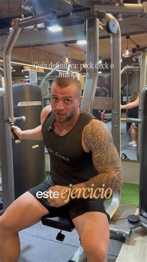 Peck deck el mejor para pecho