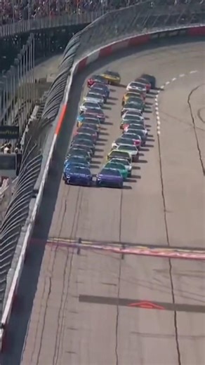 Darrell Waltrip starts the #goodyear400 #darlingtonraceway #nascar #trending #live #cupseries
