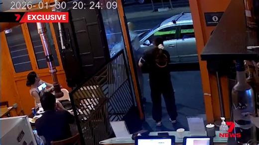 Two men are worse for wear after a big night on a notorious Melbourne strip. They were kicked out of a gentlemen's club, and that's when the real trouble started, with one of the men hurling a chair in a bizarre fight with bouncers. | 7NEWS Sydney