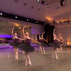 #WorldBalletDay is back on 2 October 🙌 In anticipation, here's a classic clip featuring the Royal Ballet School in rehearsal from last year's event Follow our Event for updates www.bit.ly/WorldBalletDay2018 | Royal Ballet And Opera