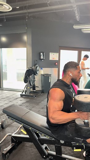-15% @YOUNGLA ➡️ CAMERON @Nutrimuscle CODE ➡️ CAMERON #musculation #training