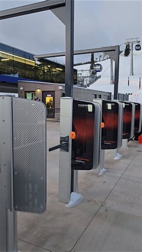 ❄️ Now Loading ❄️ @BigSkyResort EXPLORER GONDOLA 🏔