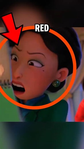 DID YOU NOTICE THIS DETAIL IN TURNING RED? 😯