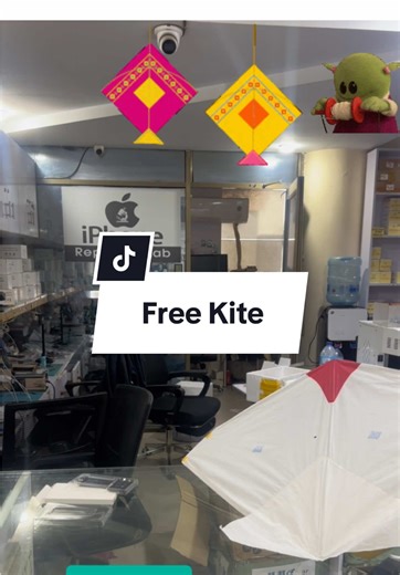 Get Your Free Kite at iPhone Repair Lab in Lahore