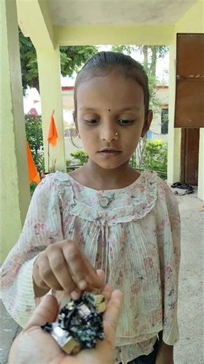 Tiny Voices, Sweet Sentences 🍫😊#viral#schoolactivity#SpeakingSkills#education