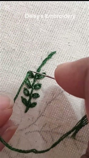#Short #beginner #simpleflowerdesign #Daisy's Embroidery