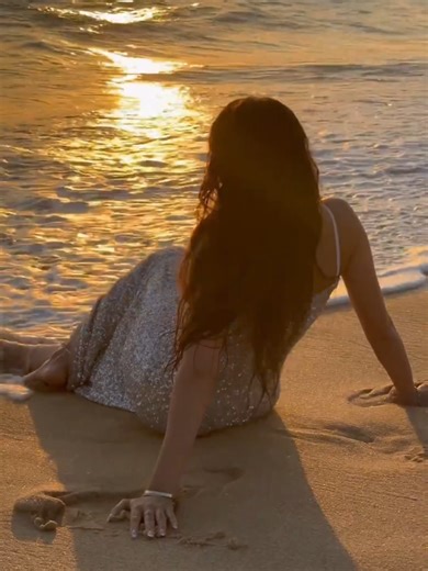 Golden hour but even better with filter 'Ektar' 🌅 Try 'Ektar' in app today. #Colourtone