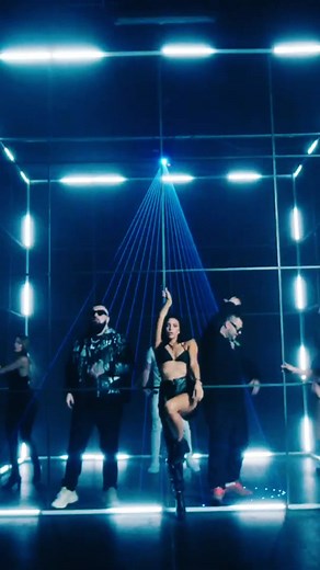 Jala Brat & Buba Corelli ft Coby - Divljam Music Video