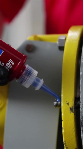 ロックタイトのねじ緩み止め接着剤、実は種類がたくさん！ あなたの用途にぴったりの一本が見つかるはず。#ロックタイト #ねじ緩み止め #接着剤 #DIY #工具　#Loctite #製造業　#金属加工 | Loctite | Facebook