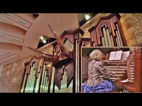 TOCCATA ON CHRIST THE LORD IS RISEN TODAY | Diane Bish at Calvary Church in Charlotte, NC