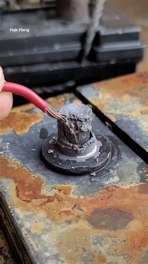 Battery Repair Guide: Fix Your Damaged Battery Head