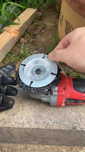 12K views · 49 reactions | Chain saw disc installation tutorial. I heard that the inspiration for this invention came from a bicycle chain? #carving #angle grinder #hardwaretools | Hardware Tools | Facebook