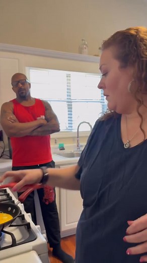 Larry tells Bethany don’t be projecting pregnancy on Brooke | shayla lover