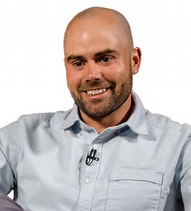 Remi Warren | Biography