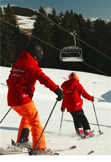 On the Slopes with Haut-Lac Ski Team ⛷️ Winter at Haut-Lac is all about the slopes! From beginners to the Ski Team, skiing brings our community together, fuels passion, and shapes the rhythm of the season. In addition to the weekly curriculum ski sessions organised for the whole school (P1 - IB1), Ski Team athletes participate in two additional training sessions per week to refine technique, build endurance, and gain confidence on and off the slopes. Skiing teaches perseverance, focus, resilienc
