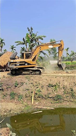 Heavy Excavator on Village Road 💪