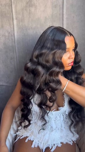 1.6K reactions · 96 shares | Styling with Choo_ssen  . #stylingwithchossen #wigtutorial #wiginstall #wandcurls #middlepart #wiginfluencer | Tashi Pearson | Facebook