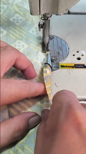 How to Hem Fabric Easily (Beginner Friendly) 🧵🪡 #sewing #sewinghacks #sewingtips