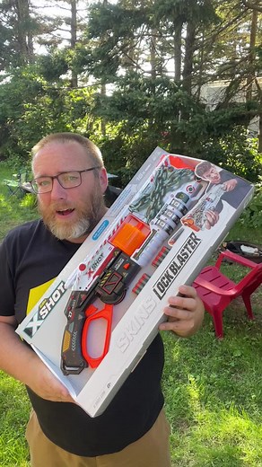 @XShot Lever-action shotgun you can dual wield AND has a cool locking tumbler gimmick?! Get ‘em at Walmart! Im a big fan of this one. #xshot #xshotlockblaster #blasterreview #maritimefoam