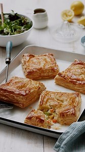 Hello India! Come meet me in your kitchen! Join me for a Masterclass with @conoshofficial where I’II teach you all the tricks and tips to elevate your pastry game like a seasoned pro. LEARN: How to make my mum’s decadent fruit mince tartlets, root vegetable hand pies with mixed green salad and last but not least my spectacular apple and pear upside-down caramel tarts! And everything will be eggless... WHEN: February 23, 2024 HOW: Sign up via Conosh.com See you then! | Curtis Stone