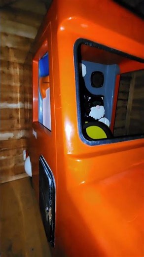 postman pat coin operated ride