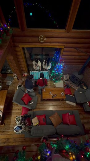 年末に7人でコテージ♪♪Netflixみれてカラオケもできて時間足りなかったT_T💛#コテージ #ログハウスアモーレ #伊豆旅行 #bff #08