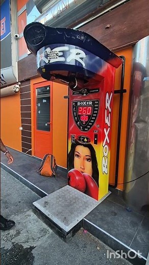 999 HIGHEST SCORE EVER ON PUNCH MACHINE (HARDEST PUNCHER IN THE WORLD)