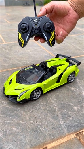Green Remote Control Rc Car unboxing and testing