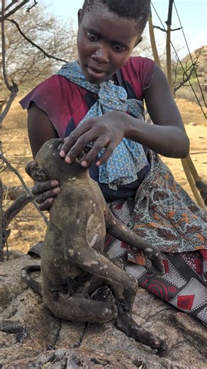 hadzabe woman in the making 🤤#fyp #africa #reels