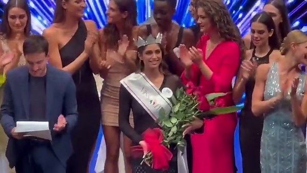 Porto San Giorgio, Miss Italia 2024 è Ofelia Passaponti