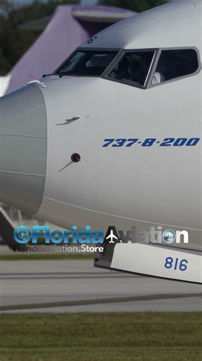 Boeing 737 Cockpit Closeup at Fort Lauderdale-Hollywood International Airport KFLL | Plane Spotting